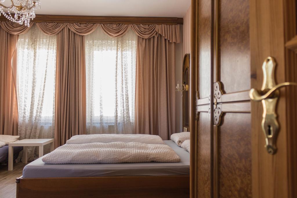 Hotel Five Seasons Fürth Esterno foto
